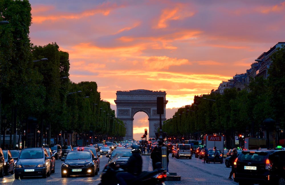 Unforgettable Travel Adventures: Exploring the Enchanting Streets of Paris